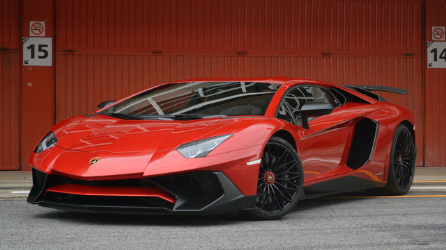 2015 - LAMBORGHINI AVENTADOR LP750-4 SV