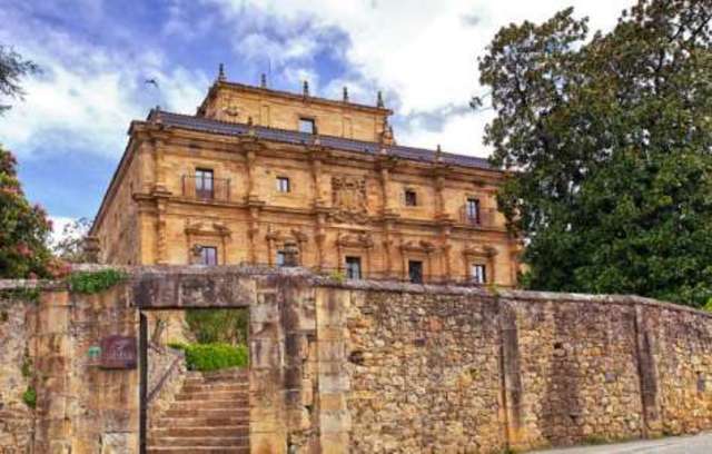 Primeros alojamientos con denominación de hotel.