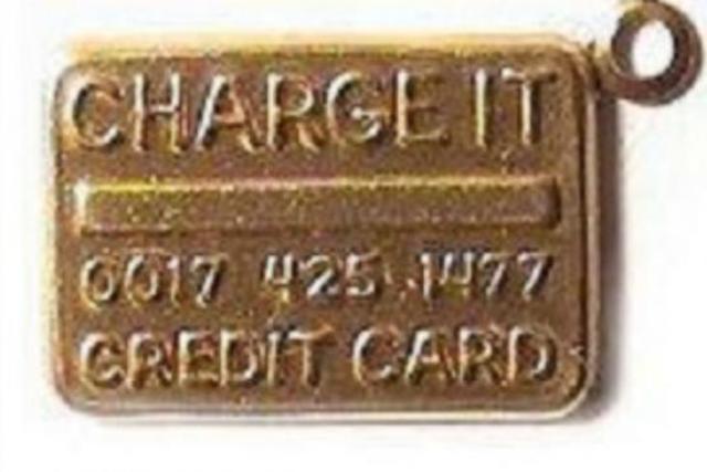 Se crean las tarjetas de crédito