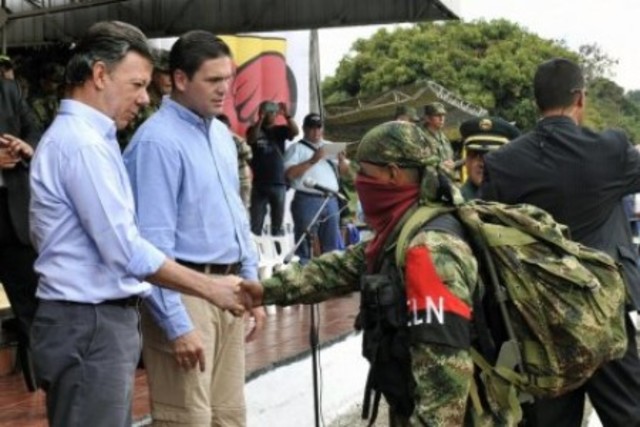 Diálogos de paz con el gobierno Santos