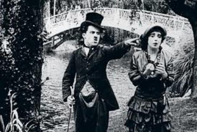 PRIMERA GIRA AMB KARNO