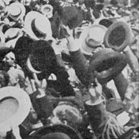 Germany declares war on Russia