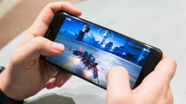 Mobile phone gaming
