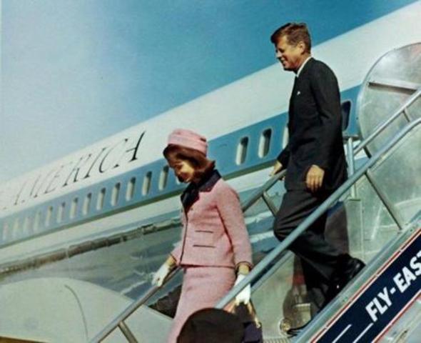 Kennedys Arrive in Dallas, TX