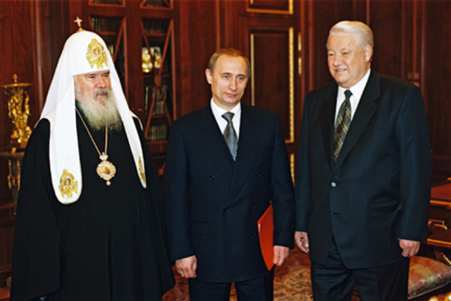 Yeltsin Steps Down From Presidency: Putin Takes Office