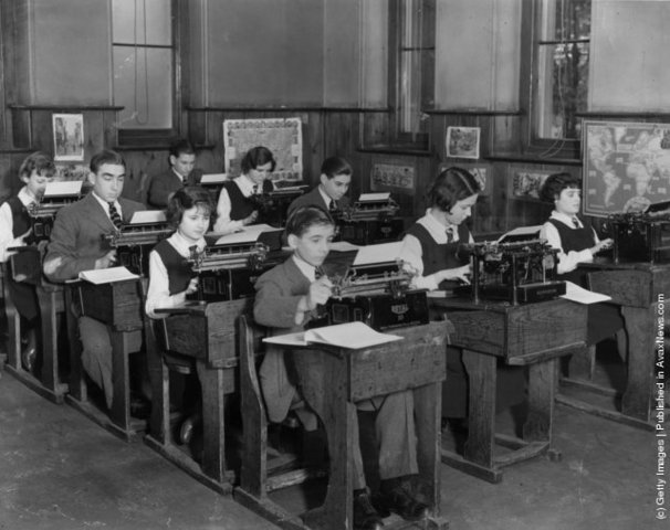 1930s-1940s: Typewriters