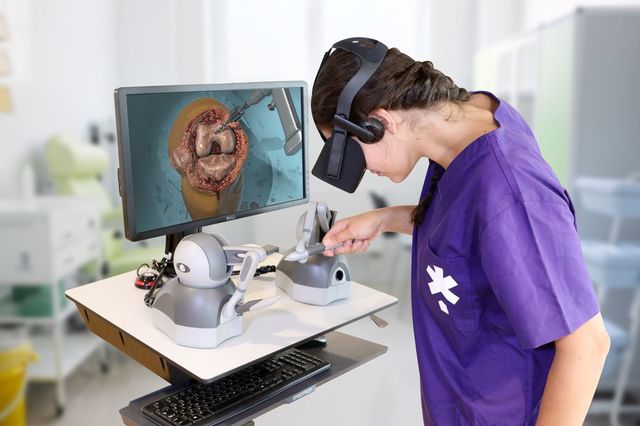 Surgery Simulations in VR with Haptic Feedback