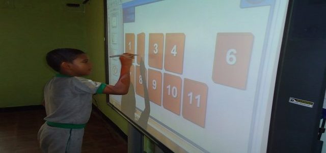 TABLERO DIGITALES E INTERACTIVOS