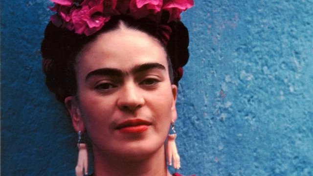 Frida se somete a una operación de huesos.