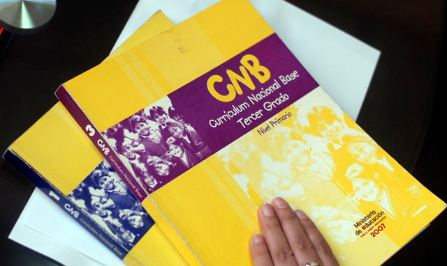 2005 Implementación del  Currículum Nacional en los centros educativos