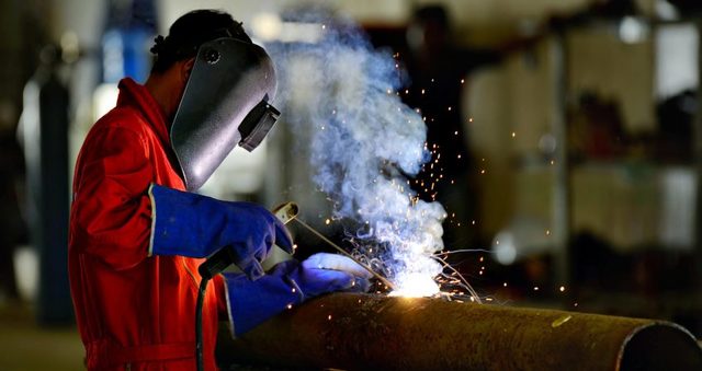 Inicio del rubro de manufacturas metálicas livianas (1950-1954).