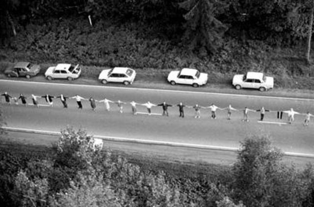 La Revolución Cantada