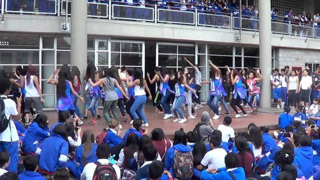 GRADUACIÓN COMO BACHILLER