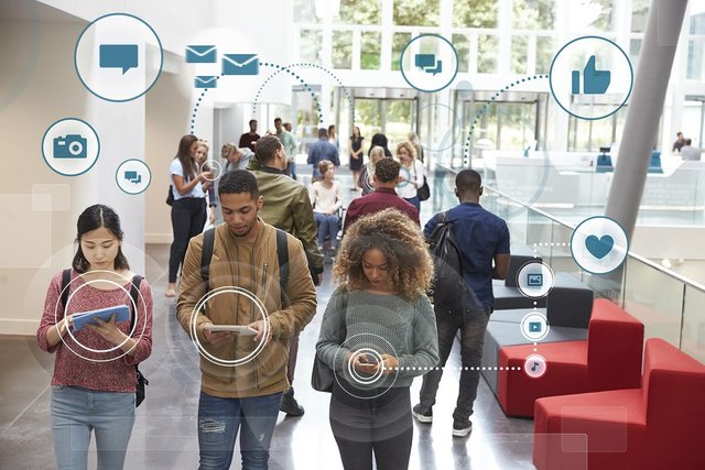 Generación Y, conocidos por Millennials (1981 - 1995)