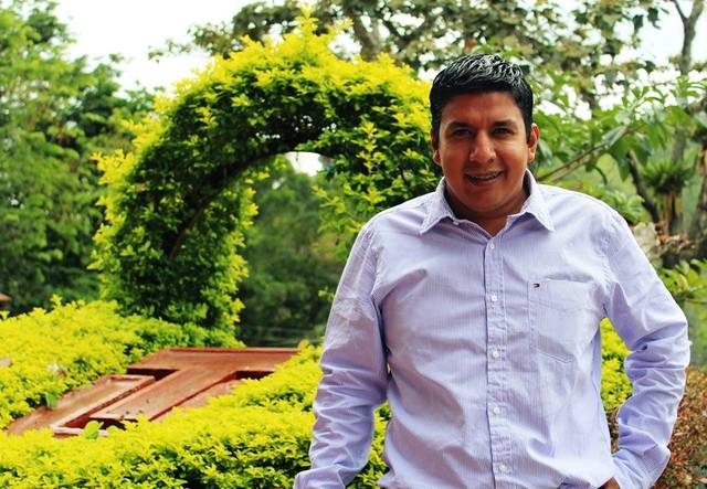 DIRECTOR DEL PROGRAMA COMUNICACIÓN SOCIAL-UT