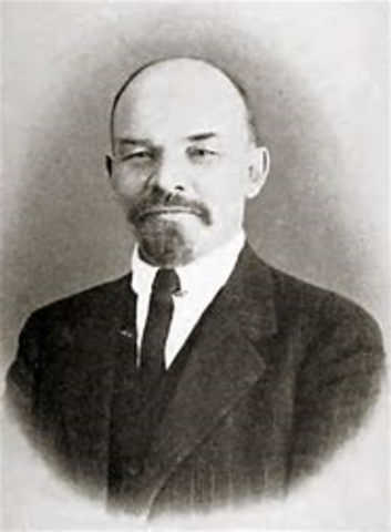 Lenin returns to Russia