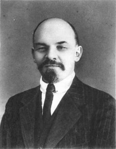 Vladimir Lenin Reaches Petrograd