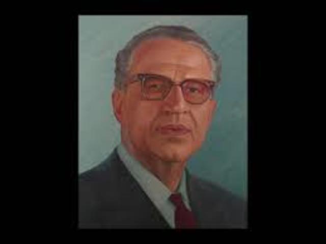 La Comisión entrega el Plan Once  a Torres Bodet