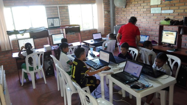 LA TECNOLOGÍA AL SERVICIO DE LA EDUCACIÓN