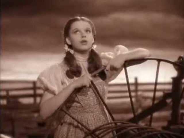 The Song Somewhere Over the Rainbow Debuts