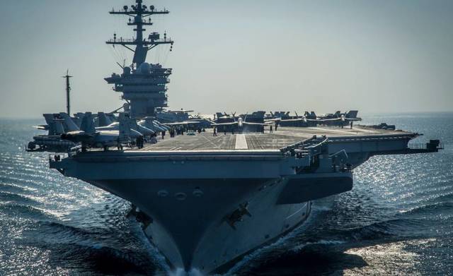 Ingressa en l' Armada