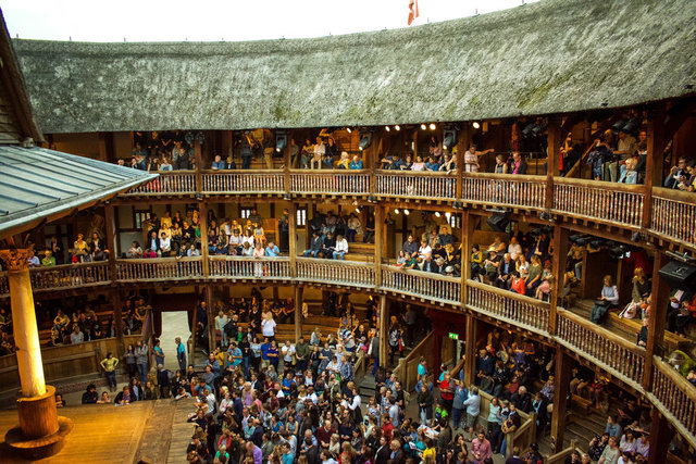 Building of the Globe Theatre