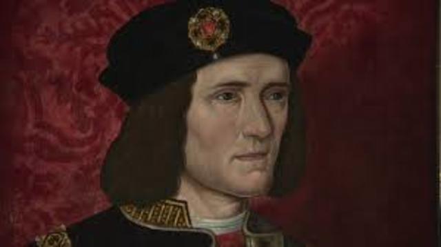 Richard III is killed in battle