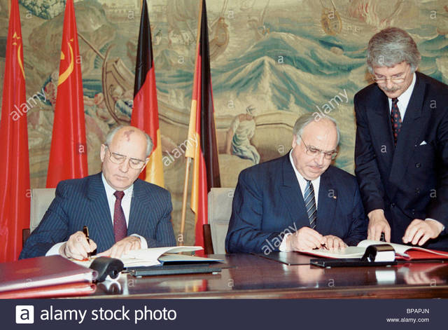 Acuerdan la retirada de las tropas Soviéticas de Alemania,