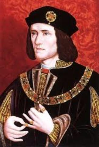 Richard III is killed in battle