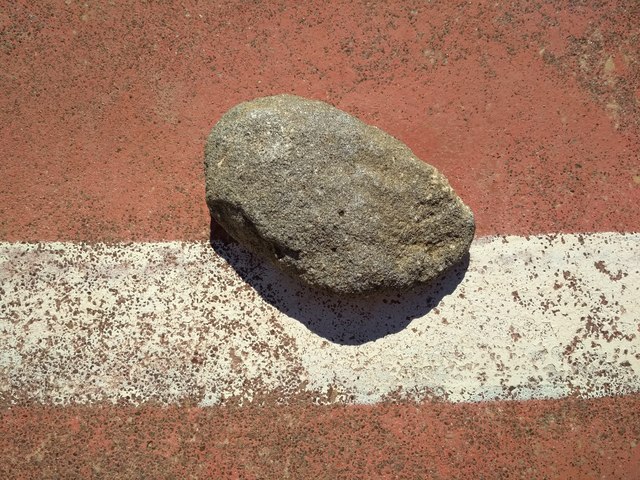 PEDRA MAL TREBALLADA