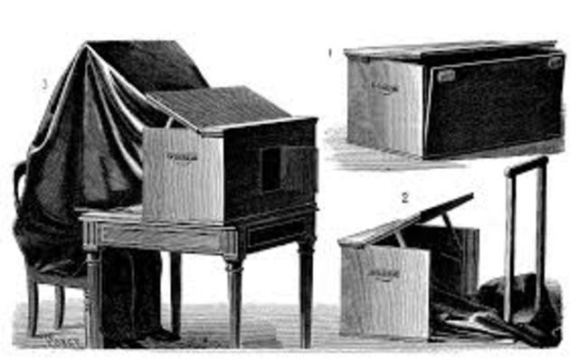 first camera is invented