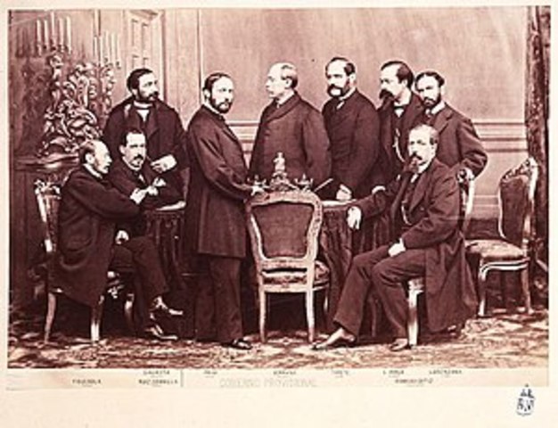 Creación del Consejo de Ministros.