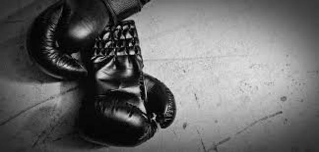 Boxing Reappears in the West