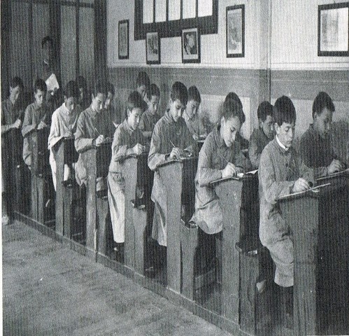 ESCUELA EUROPEA EVOLUCIÓN Y PROBLEMAS: (XIX)