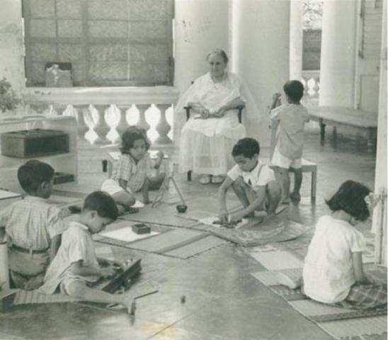 LA “PEDAGOGIA CIENTIFICA” MARIA MONTESSORI