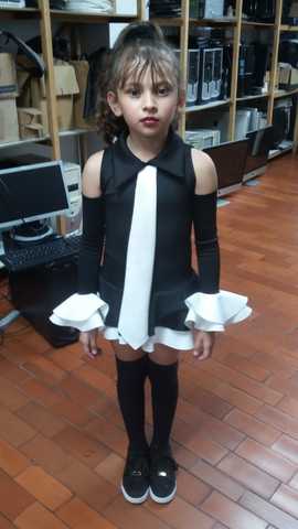 COUSIN (KAROL RESTREPO SANCHEZ)