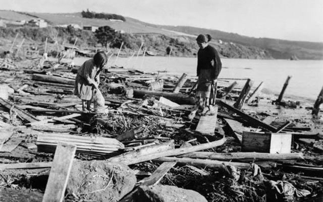 Japan tsunami history timeline