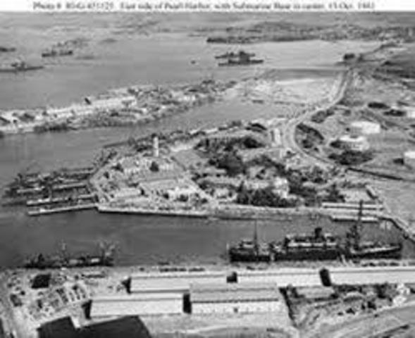 United States builds naval base at Pearl Harbor