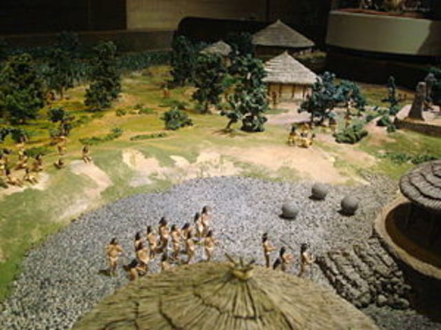 De la sociedad tribal a la sociedad cacical