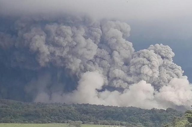 LO QUE PASO EN EL OTRO CONTINENTE