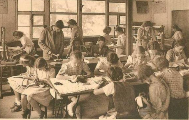 La nueva educación: “Europa Contemporánea”. Fecha: Finales del siglo XIX en adelante.