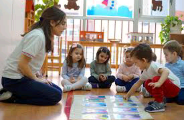 LA PEDAGOGÍA CIENTÍFICA MARIA MONTESSORI