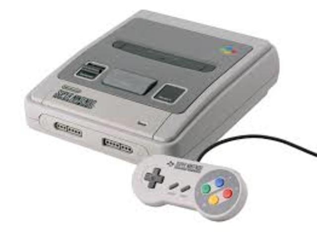 Super Nintendo Entertainment System (Super Famicom) aparece en Europa en junio. Se venden más de 46 millones de unidades en el mundo.