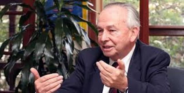 LA TEORÍA DE LOS CONSENSOS MÍNIMOS. GUILLERMO HOYOS (1995).