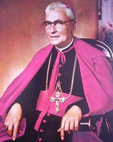 El arzobispo de Guatemala Mariano Rosell y Arellano empezó un movimiento dentro de la feligresia Católica.