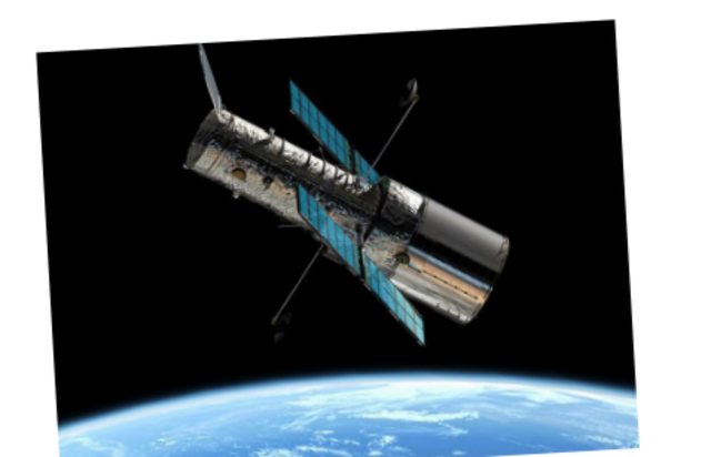 1990: Telescópio Hubble é lançado.