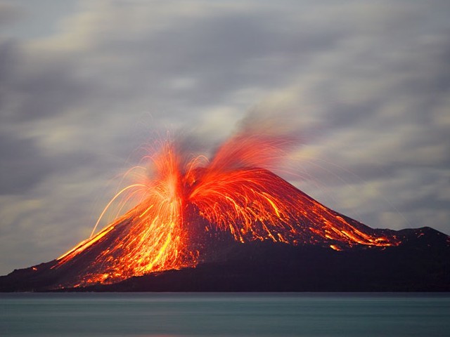 Krakatoa Volcanic Eruption(Java/Sumatra)