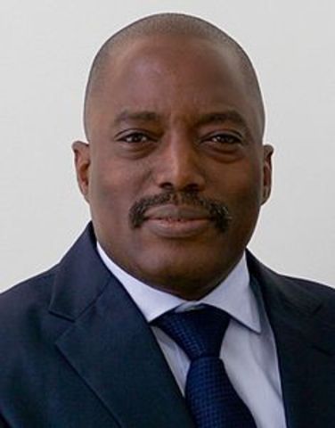 Kabila is assassinated and his son Joseph succeeds his presidency