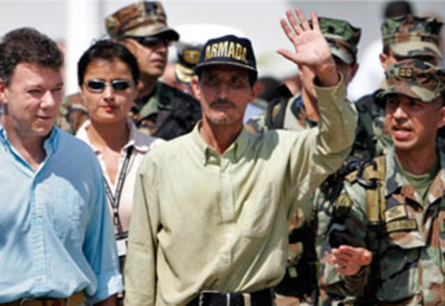 Ex ministro Fernando Araujo escapa del secuestro