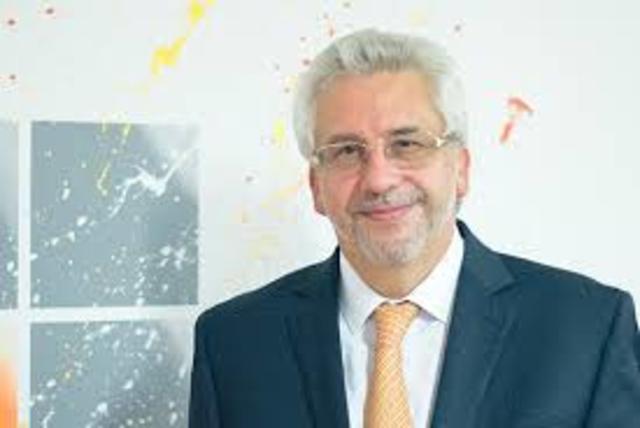 Nuevo rector, Hans Peter Knudsen